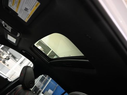 New 2026 Chevrolet Trax RS w/ Sunroof Package image 19