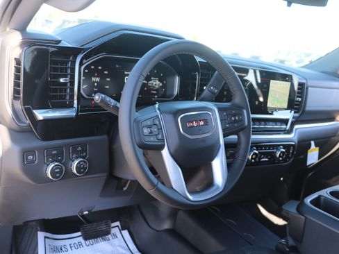 New 2026 GMC Sierra 1500 Elevation image 13