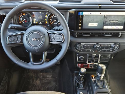 New 2026 Jeep Wrangler Unlimited Rubicon image 25