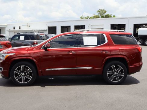 Certified 2018 GMC Acadia Denali w/ Technology Package FWD image 6