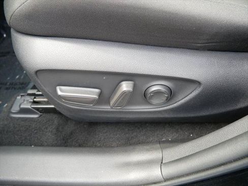 Certified 2025 Toyota RAV4 XLE AWD/4WD image 15