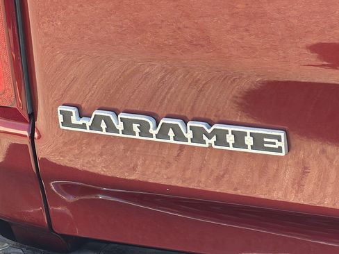 Used 2019 RAM 1500 Laramie RWD image 31