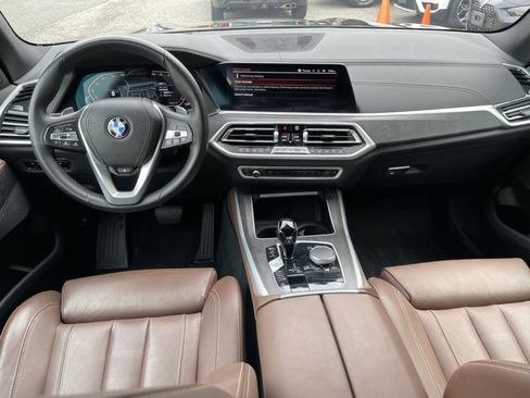 Certified 2022 BMW X5 xDrive40i image 11