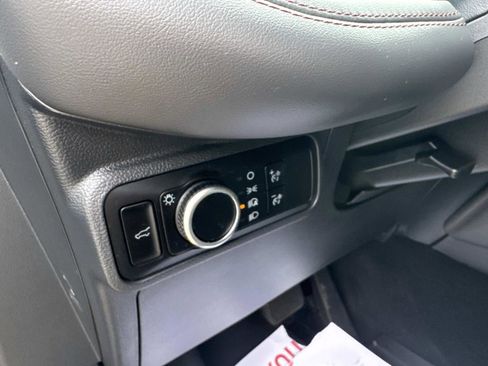 Used 2025 Ford Explorer Active image 20