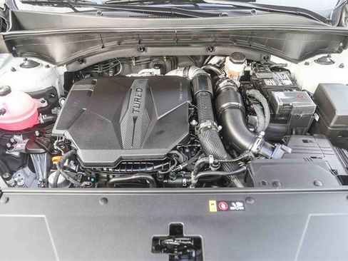 Certified 2025 Kia Sorento SX image 29