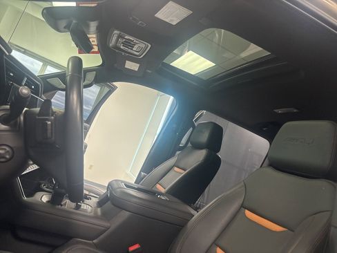 Used 2022 GMC Sierra 1500 AT4 w/ AT4 Premium Package image 36