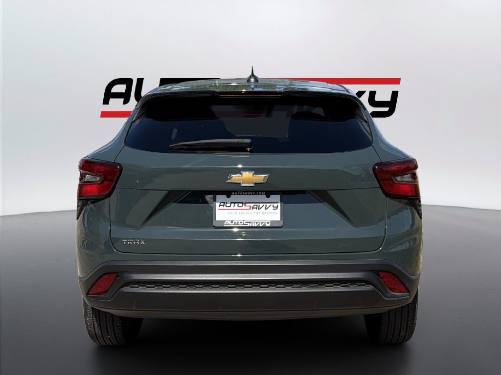 Used 2025 Chevrolet Trax LS FWD image 6