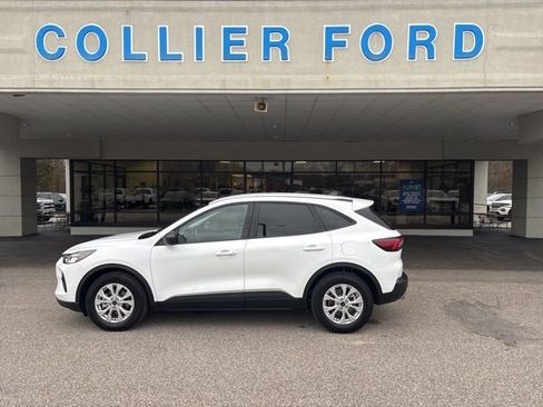 Used 2025 Ford Escape Active image 20