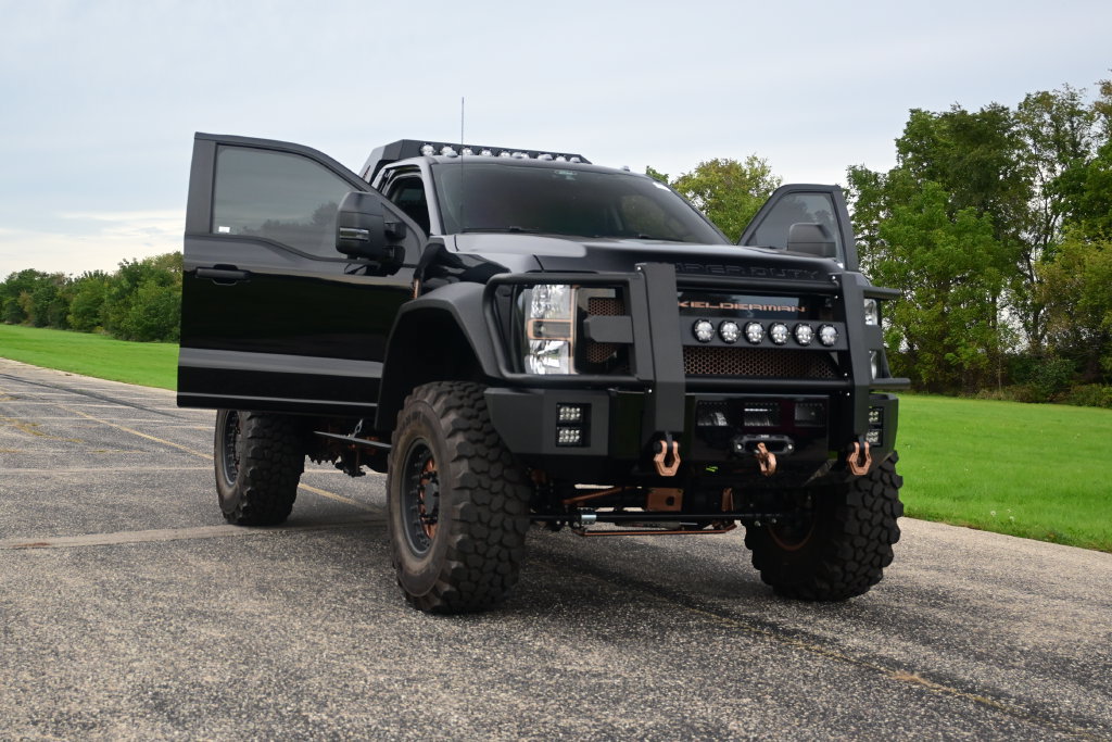 Used 2025 Ford F550 4x4 Regular Cab Super Duty w/ XLT Value Package image 9