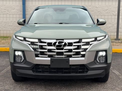 Used 2024 Hyundai Santa Cruz SE image 2