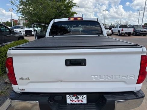 Used 2018 Toyota Tundra SR5 w/ SR5 Upgrade Package image 50
