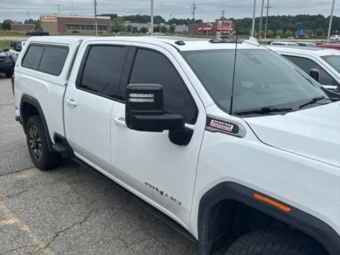 Used 2022 GMC Sierra 2500 AT4 w/ AT4 Premium Plus Package AWD/4WD image 8