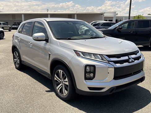 Used 2021 Mitsubishi Outlander Sport ES AWD/4WD image 2