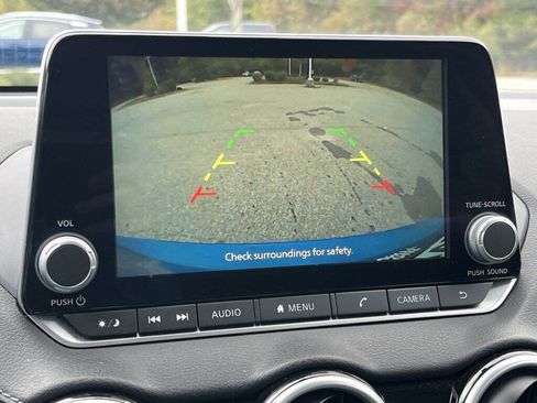 Used 2024 Nissan Sentra SV image 3