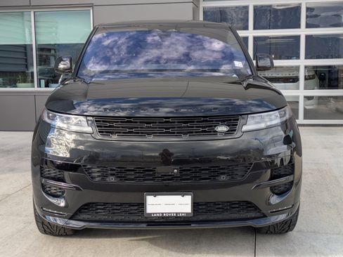 Used 2024 Land Rover Range Rover Sport Dynamic SE image 2