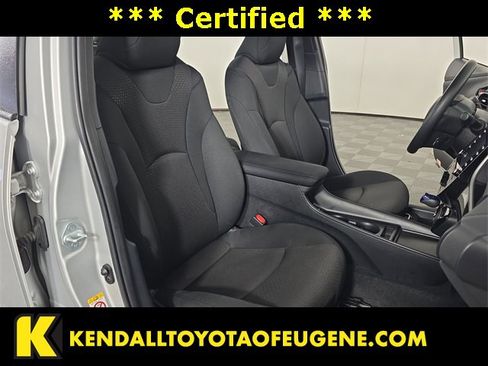 Certified 2022 Toyota Prius LE image 17