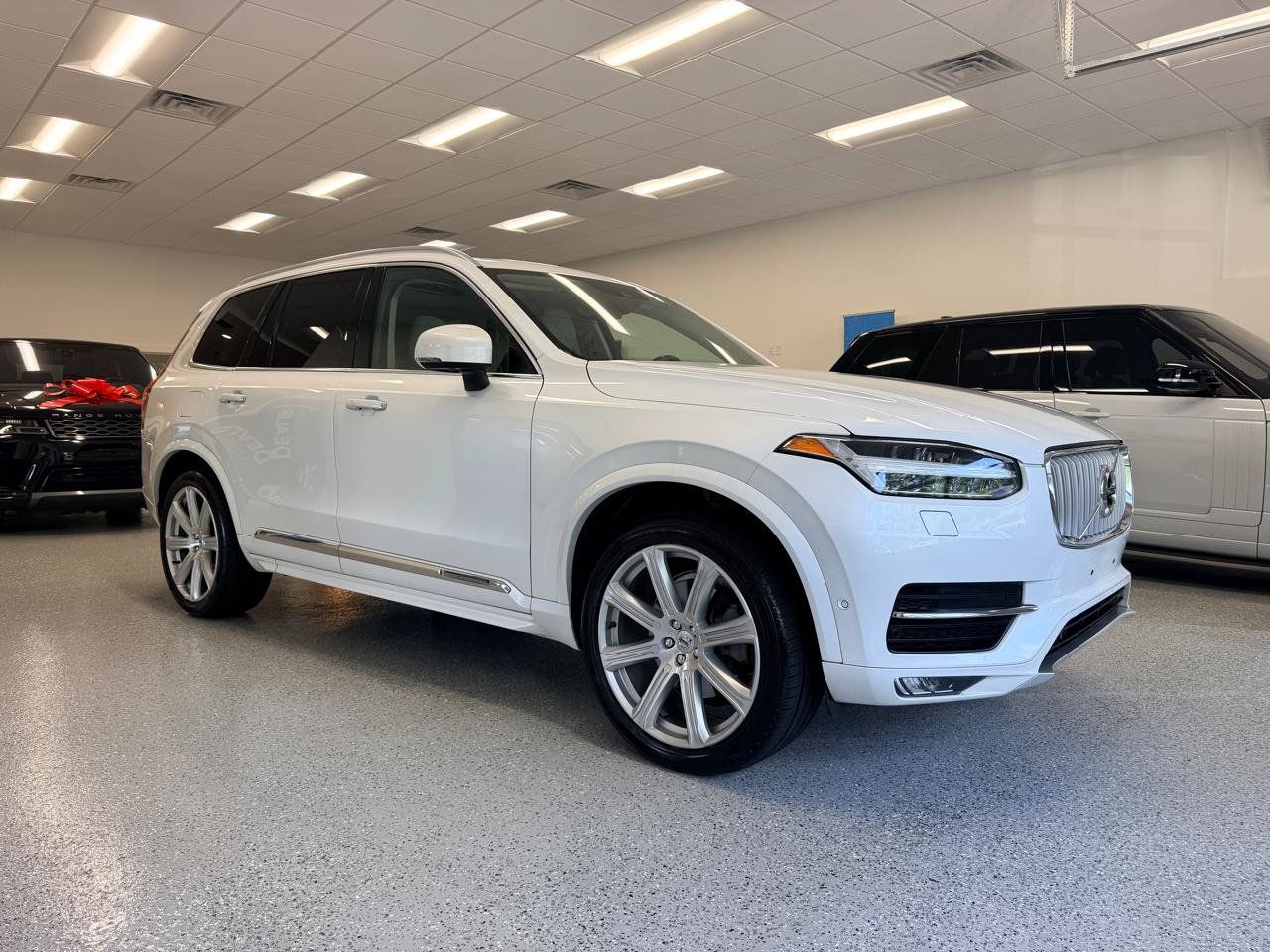 Used 2017 Volvo XC90 T6 Inscription w/ Vision Package AWD/4WD image 10