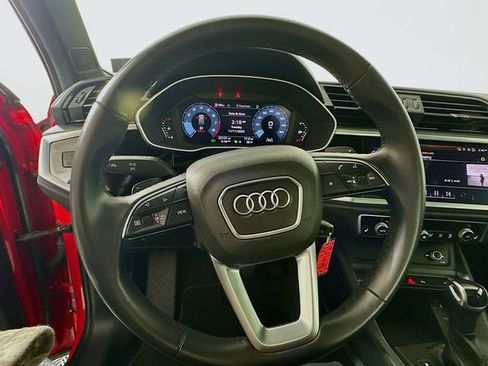 Used 2023 Audi Q3 2.0T Premium w/ Black Optic Sport Package image 12