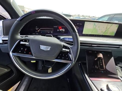 Used 2025 Cadillac Escalade IQ Luxury 2 w/ LPO, Premium Carpet Package image 3