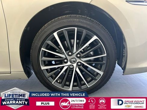 Used 2022 Lexus ES 350 w/ Premium Package image 15