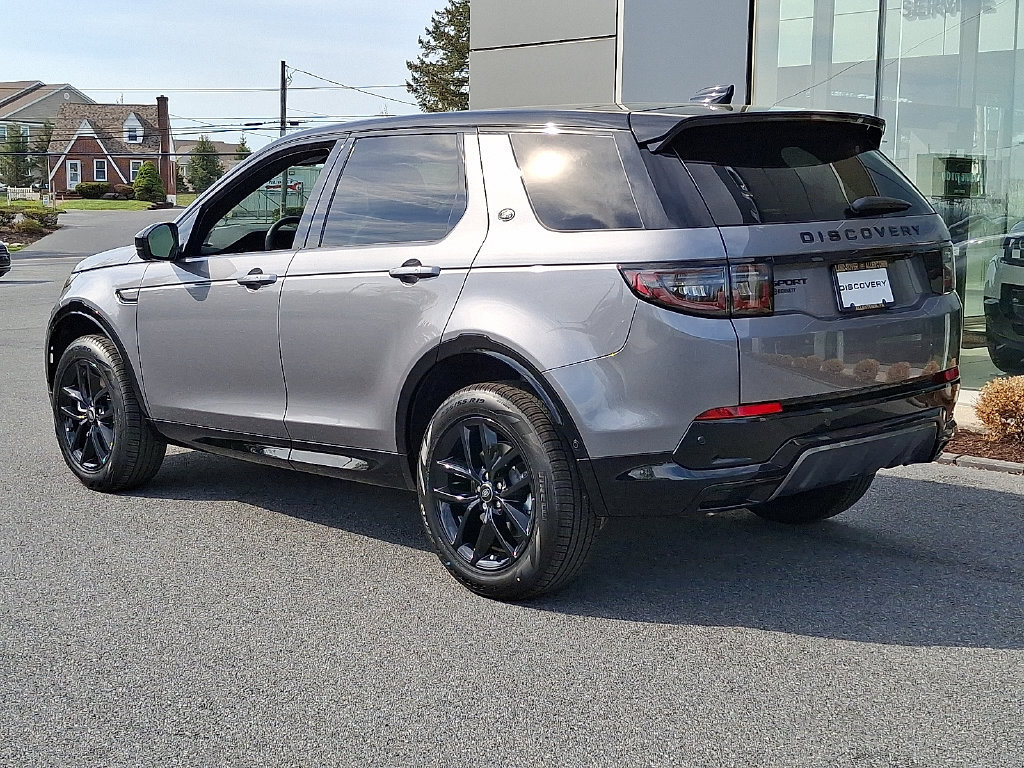 New 2026 Land Rover Discovery Sport Landmark AWD/4WD image 4