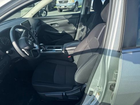 Used 2023 Nissan Sentra SV FWD image 11