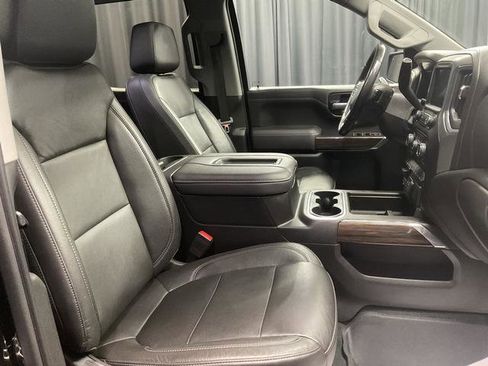 Used 2020 Chevrolet Silverado 1500 LT Trail Boss w/ Midnight Edition AWD/4WD image 18