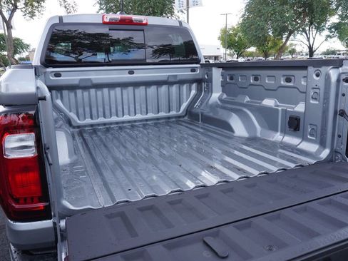 New 2026 GMC Canyon Elevation w/ Convenience Package image 8