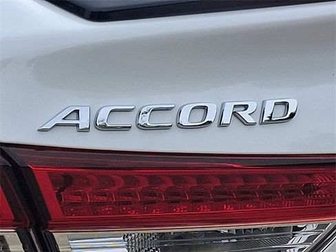 Used 2022 Honda Accord Sport image 30