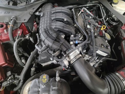 Used 2016 Ford Mustang Convertible w/ Equipment Group 051A image 30