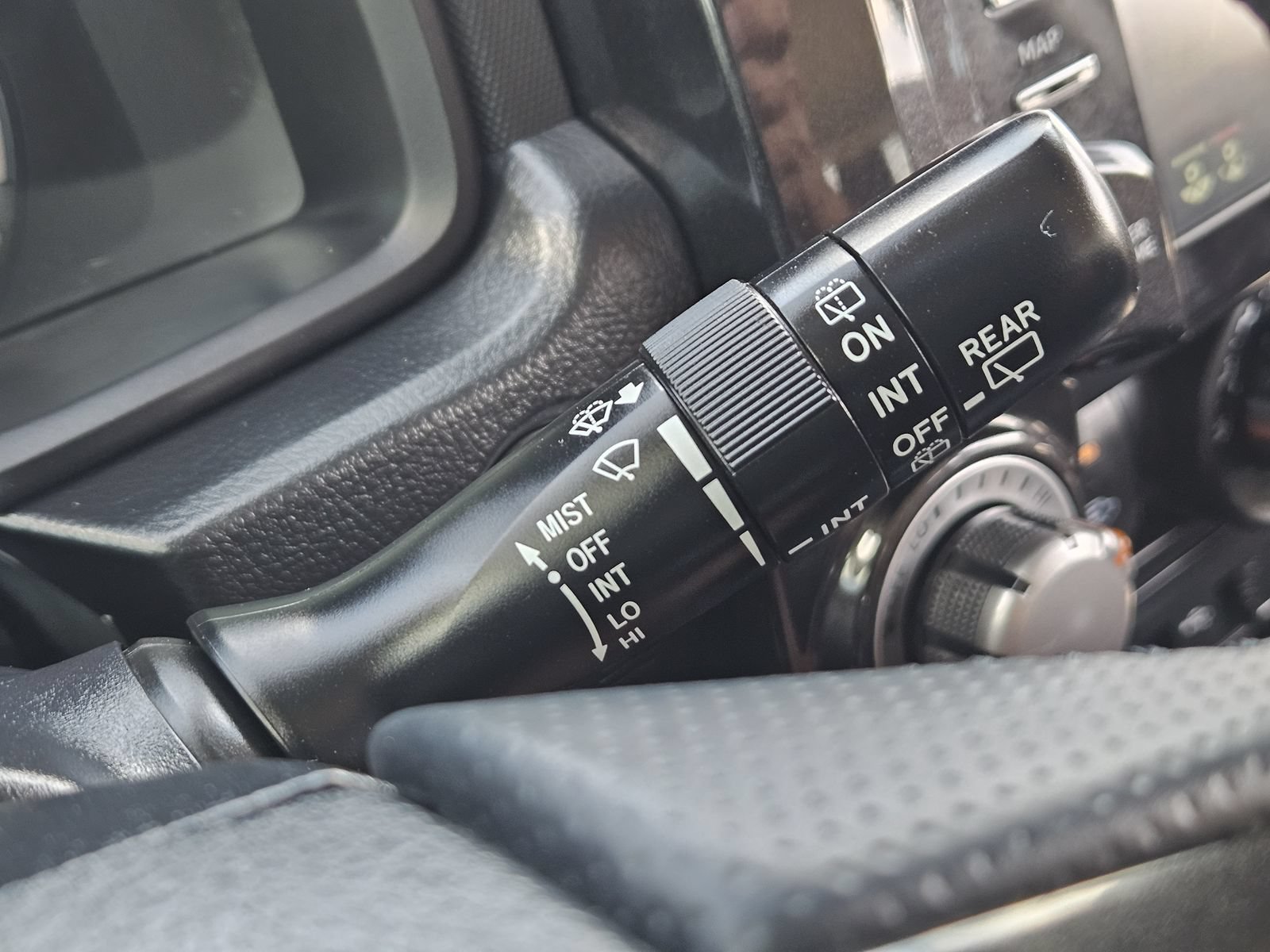 Used 2023 Toyota 4Runner TRD Off-Road Premium w/ Off Road Premium Plus Package AWD/4WD image 30
