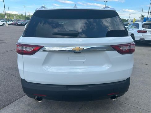 Used 2018 Chevrolet Traverse LT AWD/4WD image 6