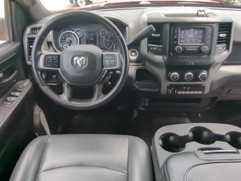 Used 2022 RAM 5500 Tradesman w/ Chrome Appearance Group RWD image 14