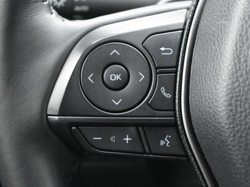 Used 2024 Toyota Camry SE FWD image 6