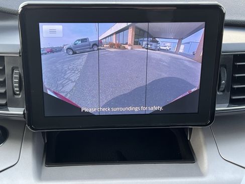 Used 2023 Ford Explorer XLT w/ Equipment Group 202A image 31