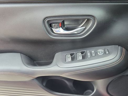 Used 2025 Honda HR-V Sport image 27