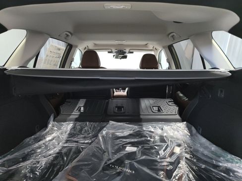 New 2025 Subaru Outback Touring image 9