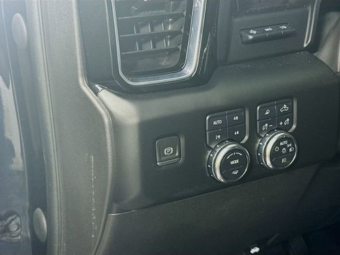 Used 2022 GMC Sierra 1500 Denali w/ Denali Reserve Package image 10