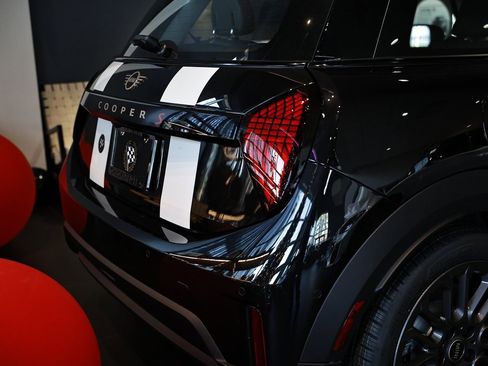 New 2026 MINI Cooper S image 6