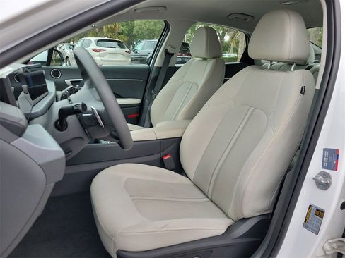 Used 2025 Hyundai Sonata SEL image 15