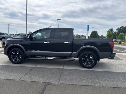 Used 2020 Nissan Titan Platinum Reserve w/ Moonroof Package AWD/4WD image 10