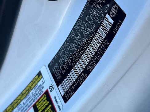 Used 2022 Toyota Camry SE image 26