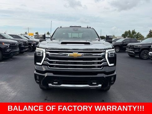 Used 2025 Chevrolet Silverado 3500 High Country w/ Technology Package AWD/4WD image 2