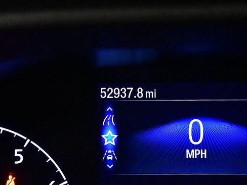 Used 2023 Ford Transit 350 XLT image 16