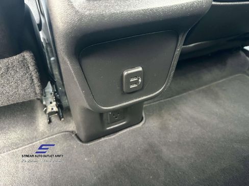 Used 2021 GMC Terrain SLT image 14