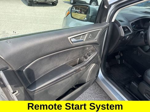 Used 2022 Ford Edge SEL w/ Convenience Package image 11