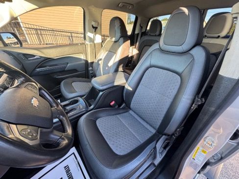 Used 2017 Chevrolet Colorado Z71 image 10