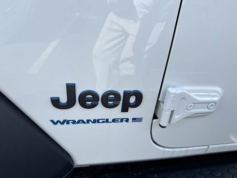 Used 2023 Jeep Wrangler Unlimited Rubicon 4xe w/ Cold Weather Group image 9