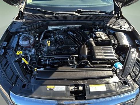 Used 2023 Volkswagen Jetta SE image 32