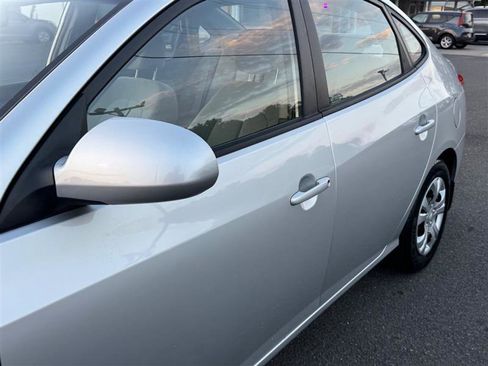 Used 2009 Hyundai Elantra GLS image 14